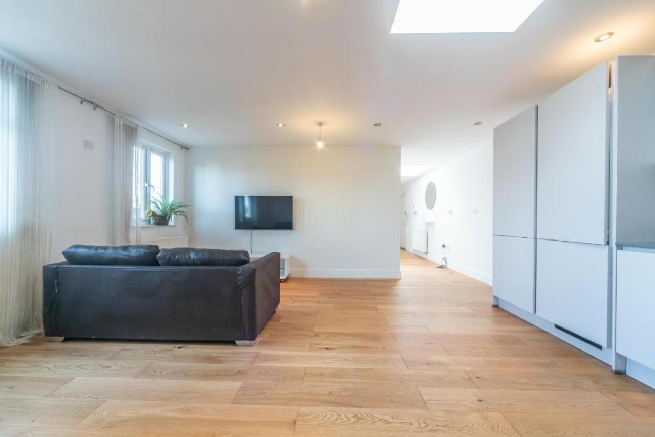 لندن Lovely Penthouse Near Canary Wharf المظهر الخارجي الصورة