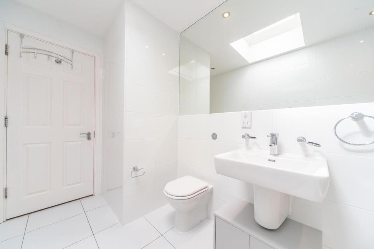 لندن Lovely Penthouse Near Canary Wharf المظهر الخارجي الصورة
