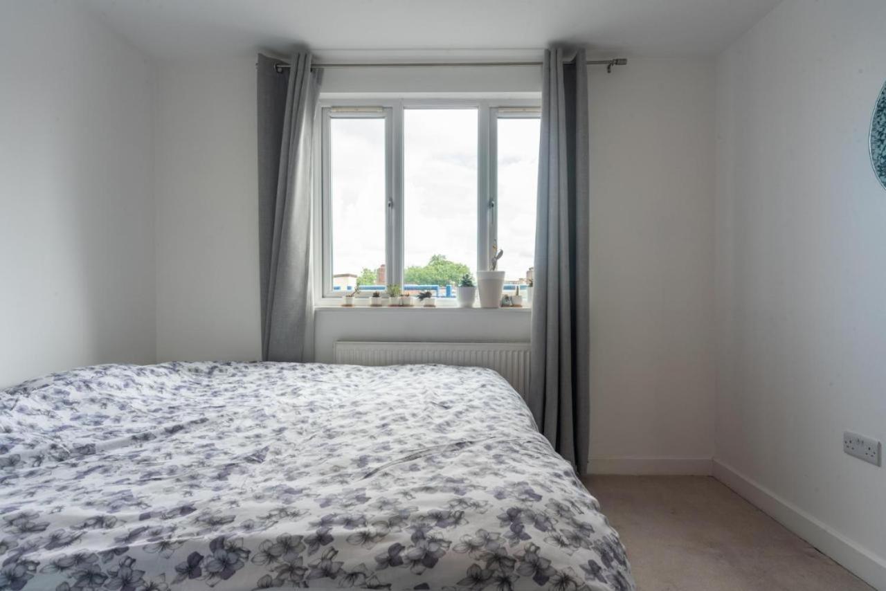 لندن Lovely Penthouse Near Canary Wharf المظهر الخارجي الصورة