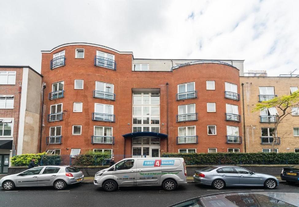 لندن Lovely Penthouse Near Canary Wharf المظهر الخارجي الصورة