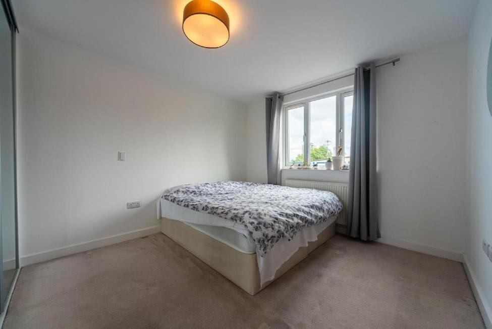 لندن Lovely Penthouse Near Canary Wharf المظهر الخارجي الصورة