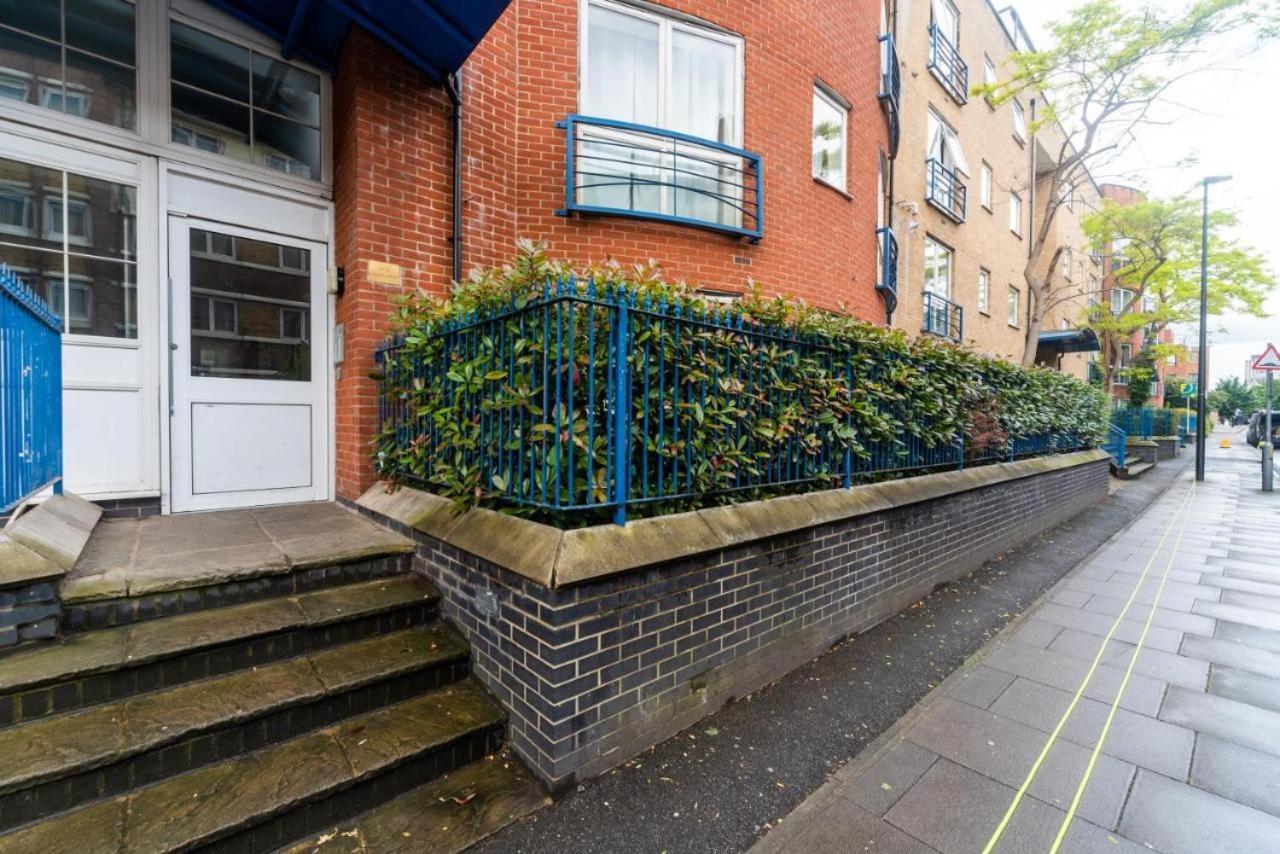 لندن Lovely Penthouse Near Canary Wharf المظهر الخارجي الصورة